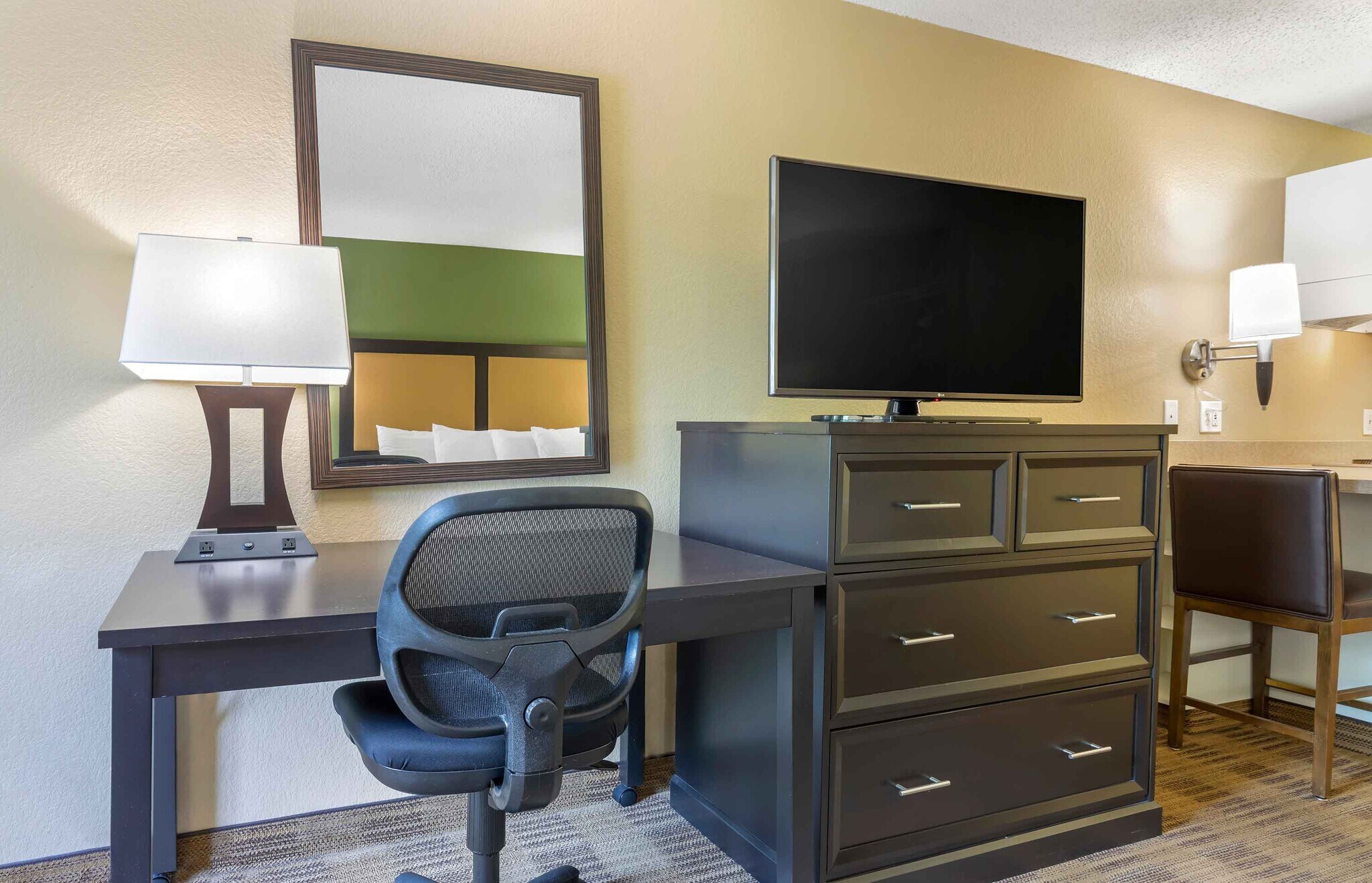 Building Photo - Furnished Studio-Austin - Downtown - Town Lake