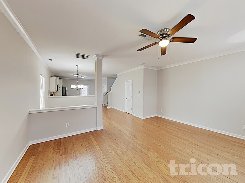 Building Photo - 7030 McLothian Ln