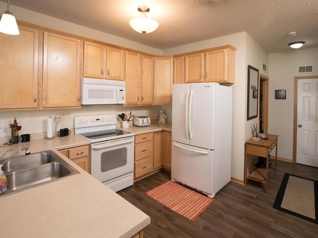 Building Photo - 11177 77th St NE