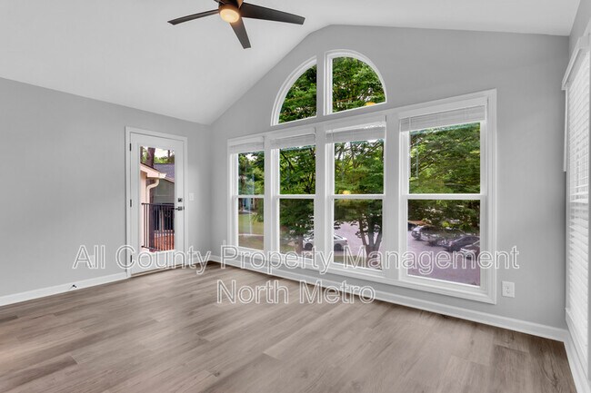 Building Photo - 1006 Canyon Point Cir