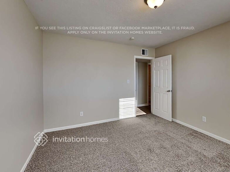 Building Photo - 8520 N 33rd Dr