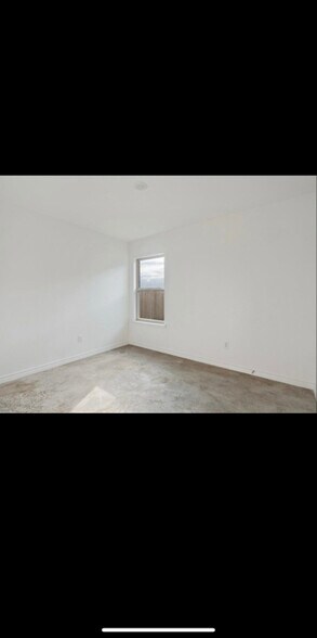 Building Photo - 1289 Lehmann Dr