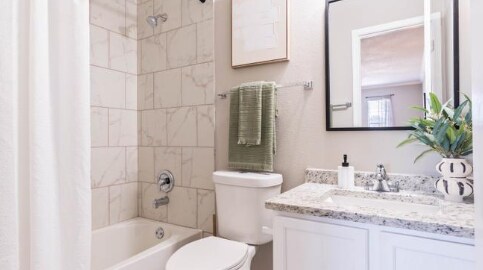 Building Photo - 10112 Sunset Pl