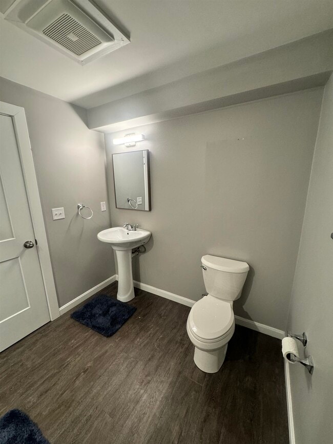 Building Photo - 9 Monarch Wy