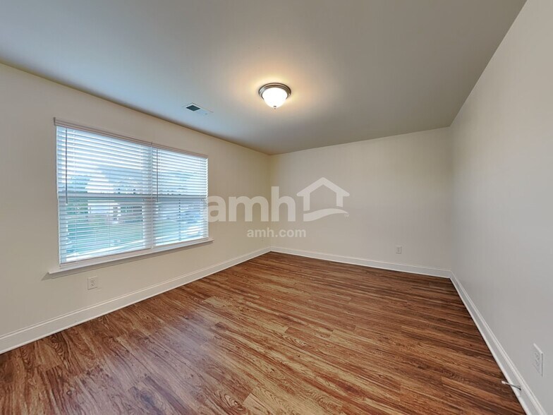 Building Photo - 1170 Ashlyn Ct