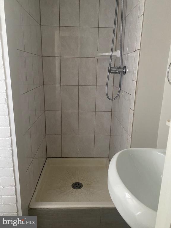 Building Photo - 4412 Jones Bridge Rd