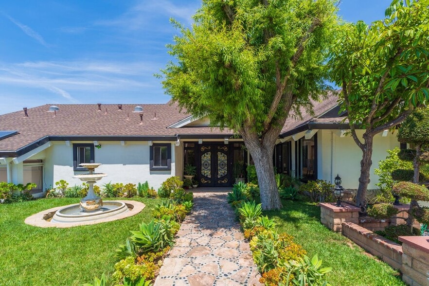 Building Photo - 15541 Aqua Verde Dr