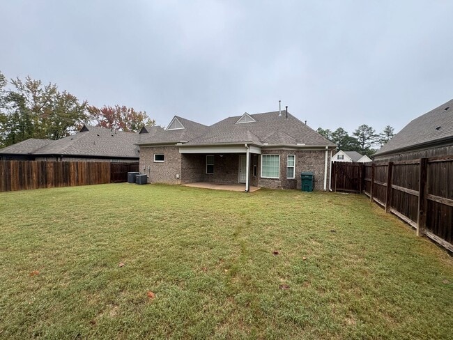 Building Photo - 1029 Hogue Dr