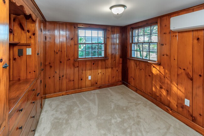 Building Photo - 81 Kingwood Stockton Rd