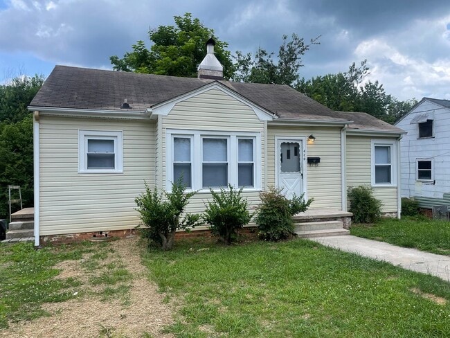 Primary Photo - 3 BED, 1 BATH HOME LOCATED IN ASHEBORO!