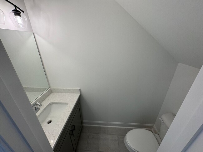 Building Photo - 4BD/4.5BA FOR RENT