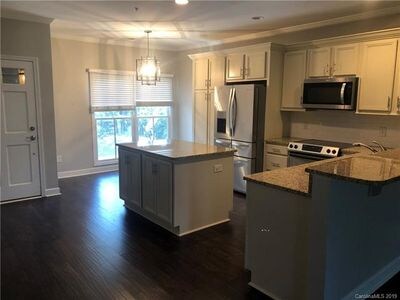 Building Photo - 2000 Euclid Ave