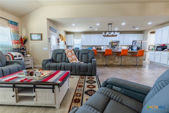 Building Photo - 1722 Village Springs