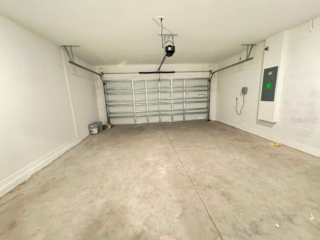 Building Photo - 6216 Botticella Blvd