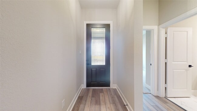 Building Photo - 122 Hazelnut Dr