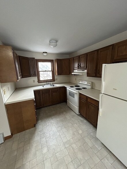 Building Photo - 227 Wood St