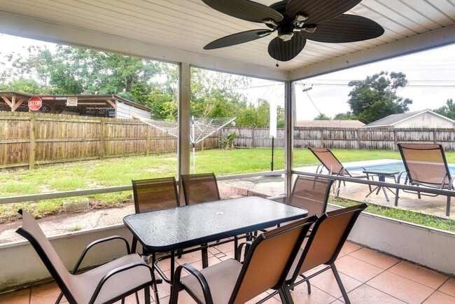 Building Photo - 1512 Richmond Ave