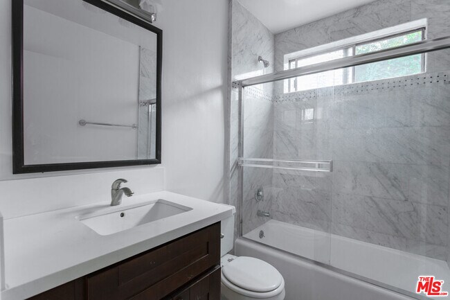 Building Photo - 420 Raymond Ave