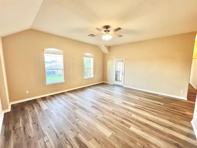 Building Photo - 26955 Churchill Gate Ln