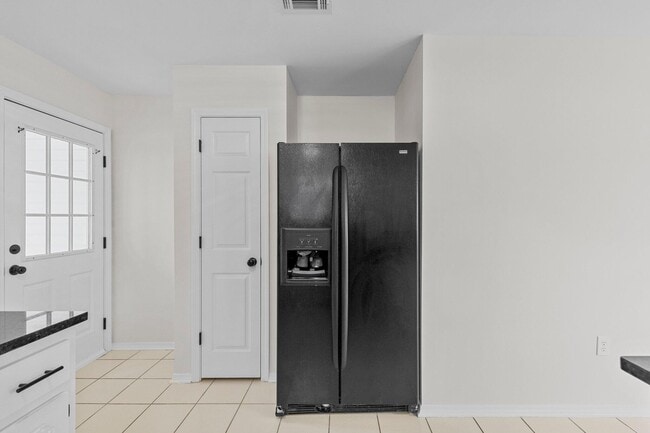 Building Photo - 4558 Barrington Ln