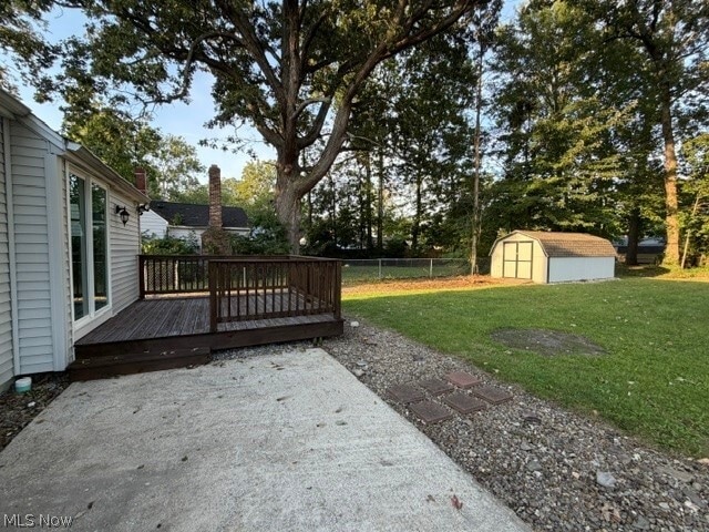 Building Photo - 425 Hawkins Dr