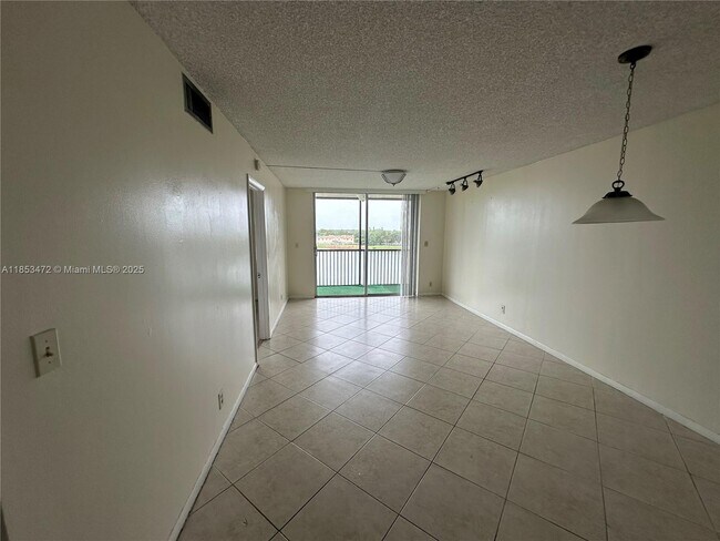 Building Photo - 8710 N Sherman Cir