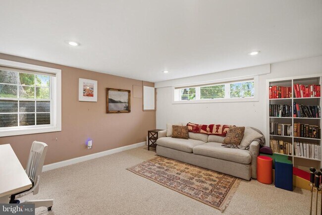 Building Photo - 5201 Brookeway Dr