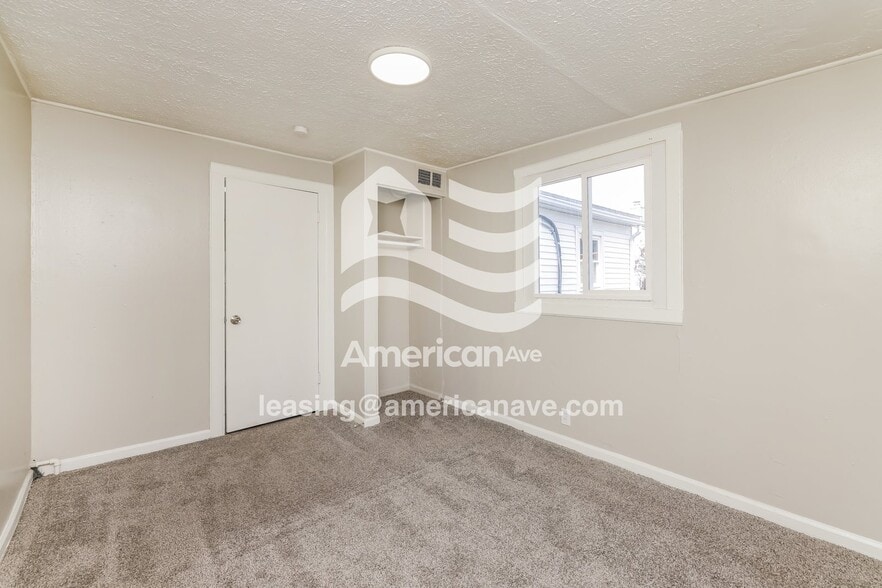 Building Photo - 1818 Springmont Ave