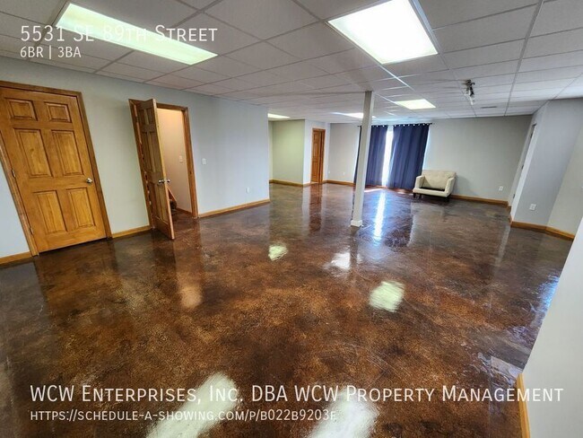 Building Photo - 5531 SE 89th St