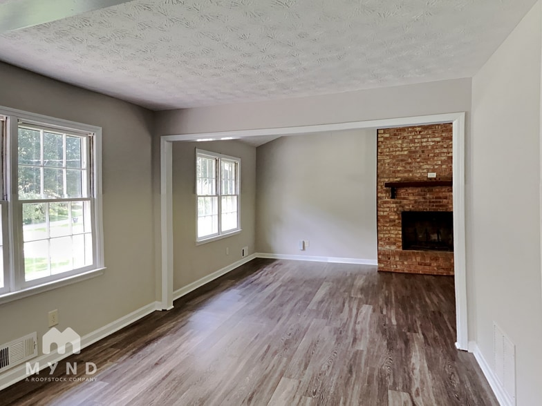 Building Photo - 1285 Coronada Dr