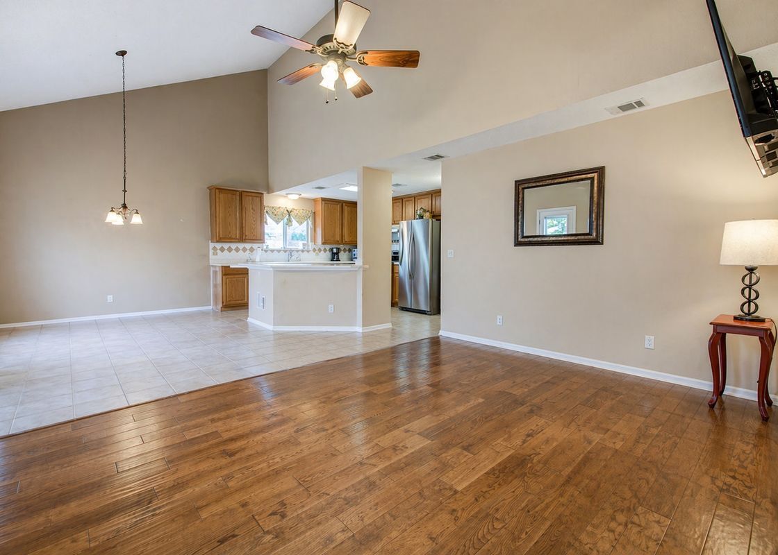 Building Photo - 12900 Medina River Way