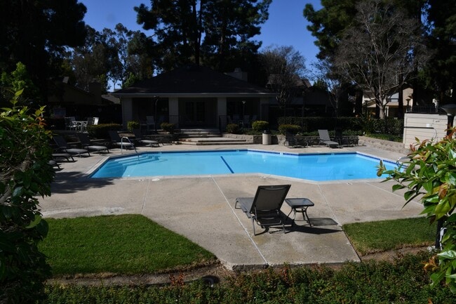 Building Photo - 10336 Ridgewater Ln