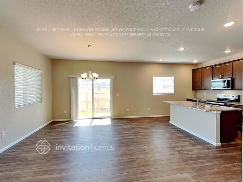 Building Photo - 6214 Bobolink Trl
