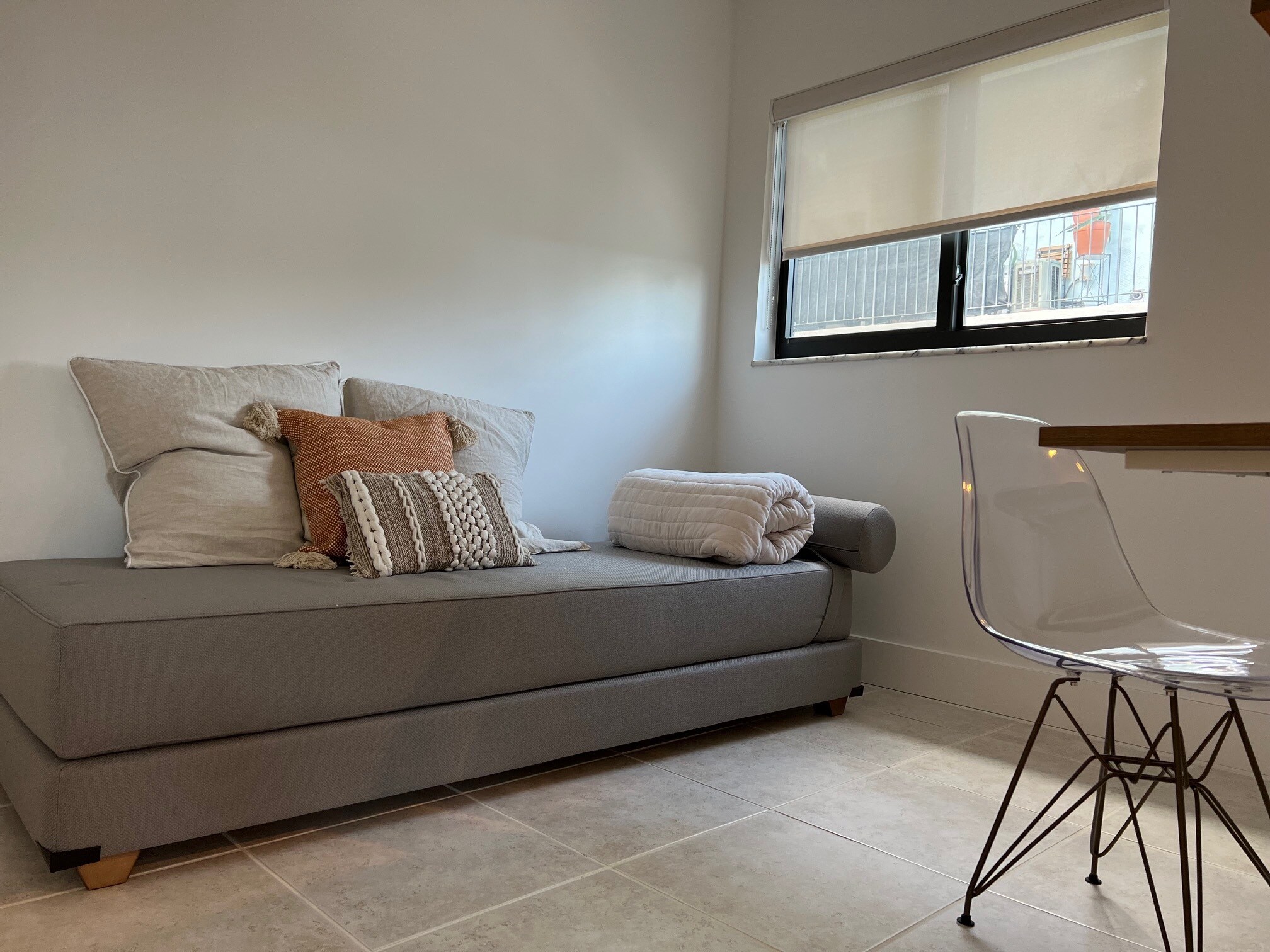 Bedroom 2/Office - 2545 S Bayshore Dr