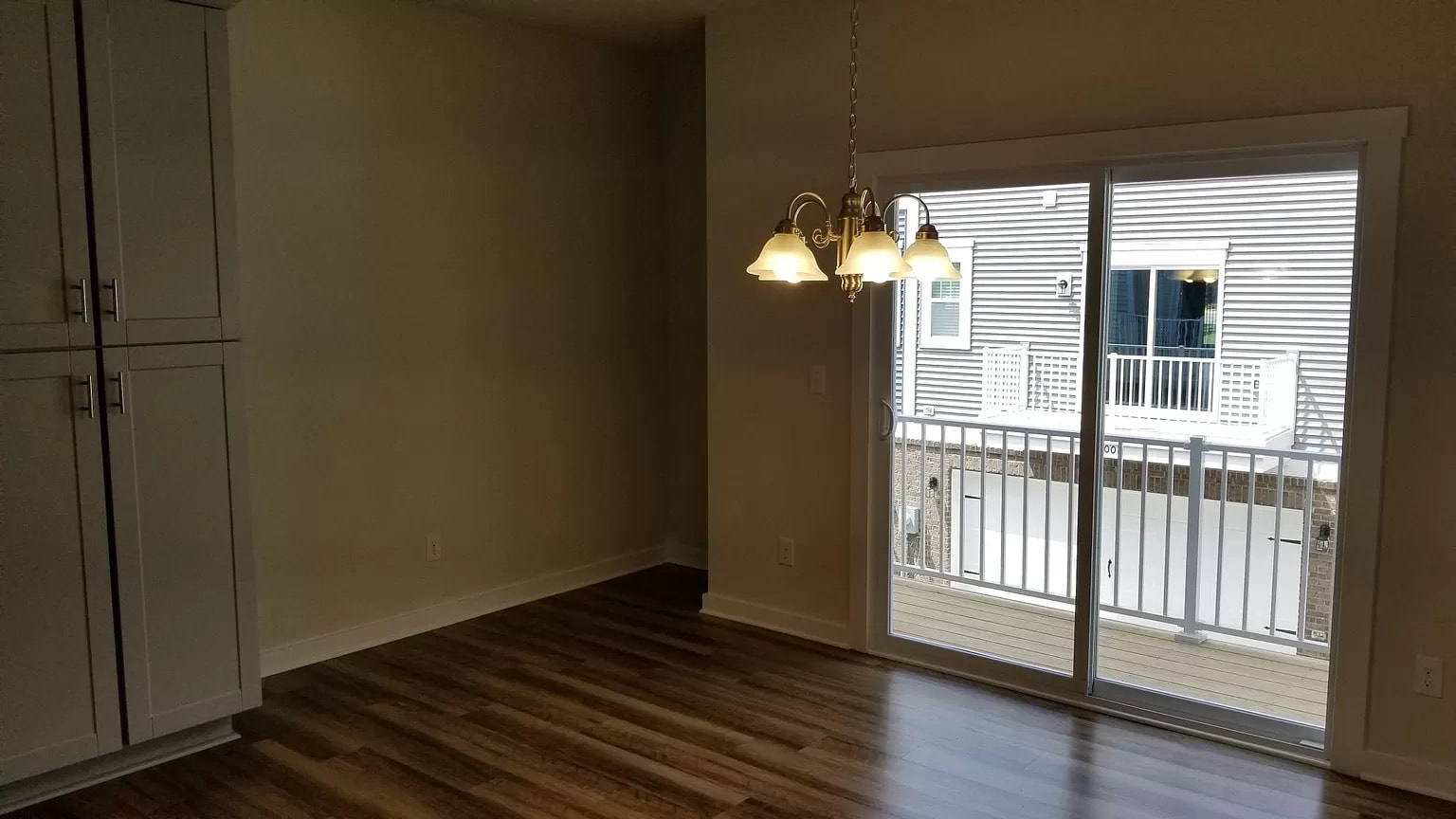 Building Photo - Room in Townhome on Sharon Towns Dr