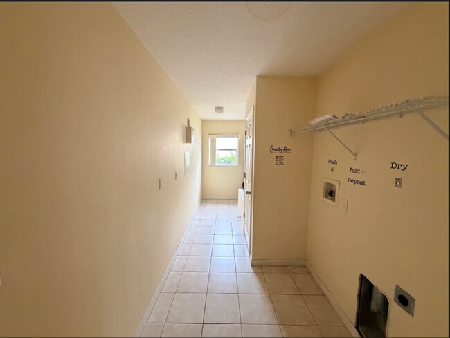 Building Photo - 3137 Riachuelo Ln