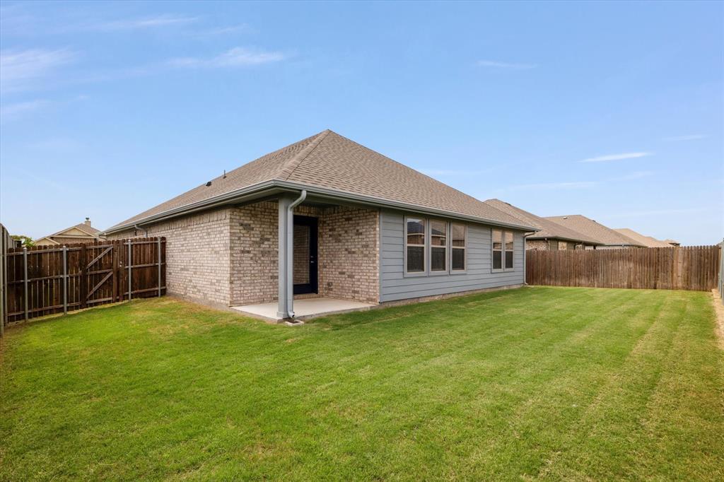 Building Photo - 3006 Cliffview Dr