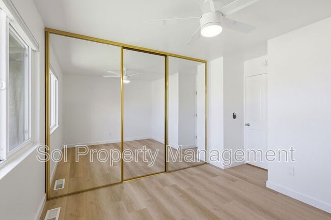 Building Photo - 905 Pellegrini St