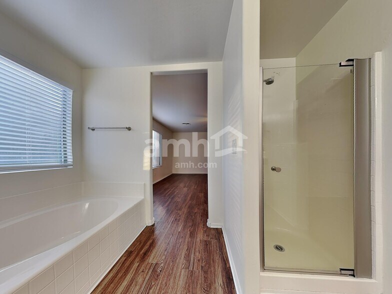 Building Photo - 33268 N Windmill Run