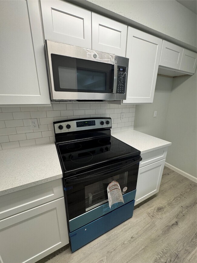 Building Photo - 10555 Turtlewood Ct
