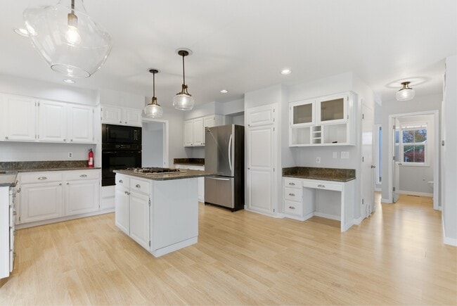 Building Photo - 13172 SW Chimney Ridge St