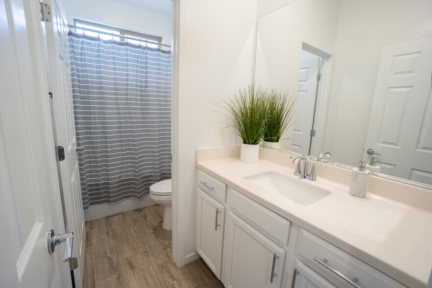 2nd Bathroom with standalone shower and toilet - 12412 Shoreline Echo Ave