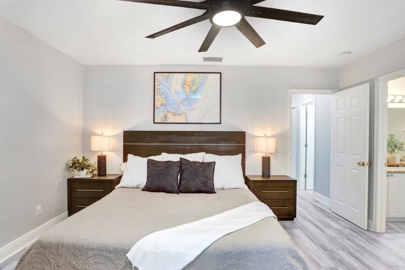 Building Photo - 3122 W Grace St