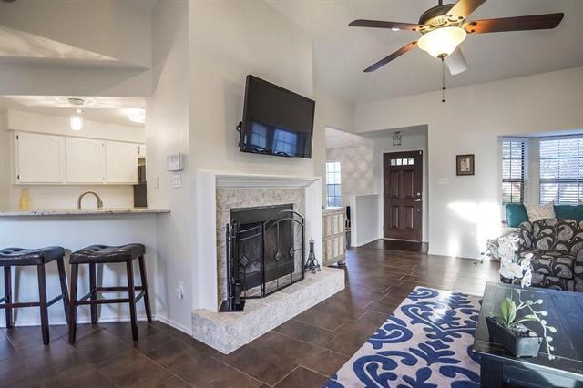 Building Photo - 449 Phillips Dr