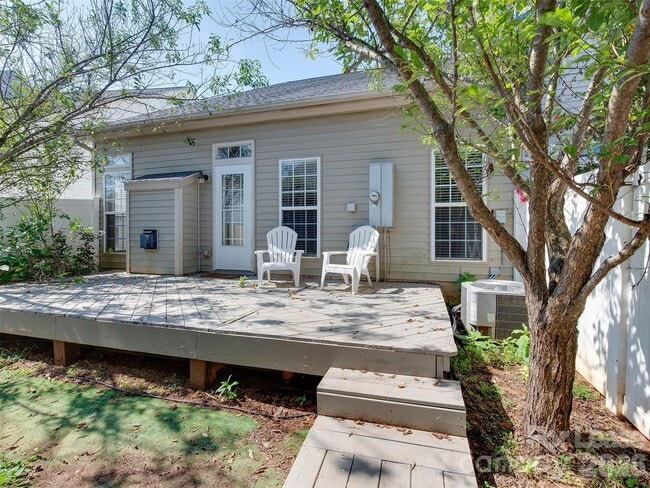 Building Photo - 8164 Bridgegate Dr