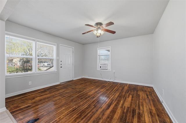 Building Photo - 110 Poplar St