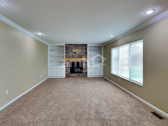 Building Photo - 6607 Thistle Grove