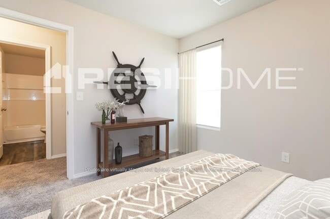 Building Photo - 9441 SW 37th St