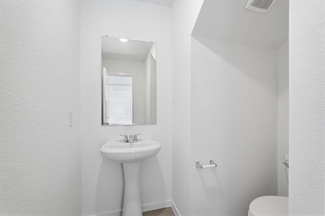 Building Photo - 724 Wagtail Dr