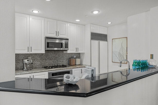 Building Photo - 12000 Goshen Ave